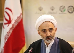 لزوم توجه به همه ابعاد شخصیتی امام خمینی