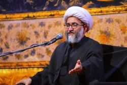 عشق با حضرت عباس معنا پیدا کرده است