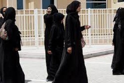 پوشیدن عبای اسلامی در مدارس فرانسه ممنوع شد