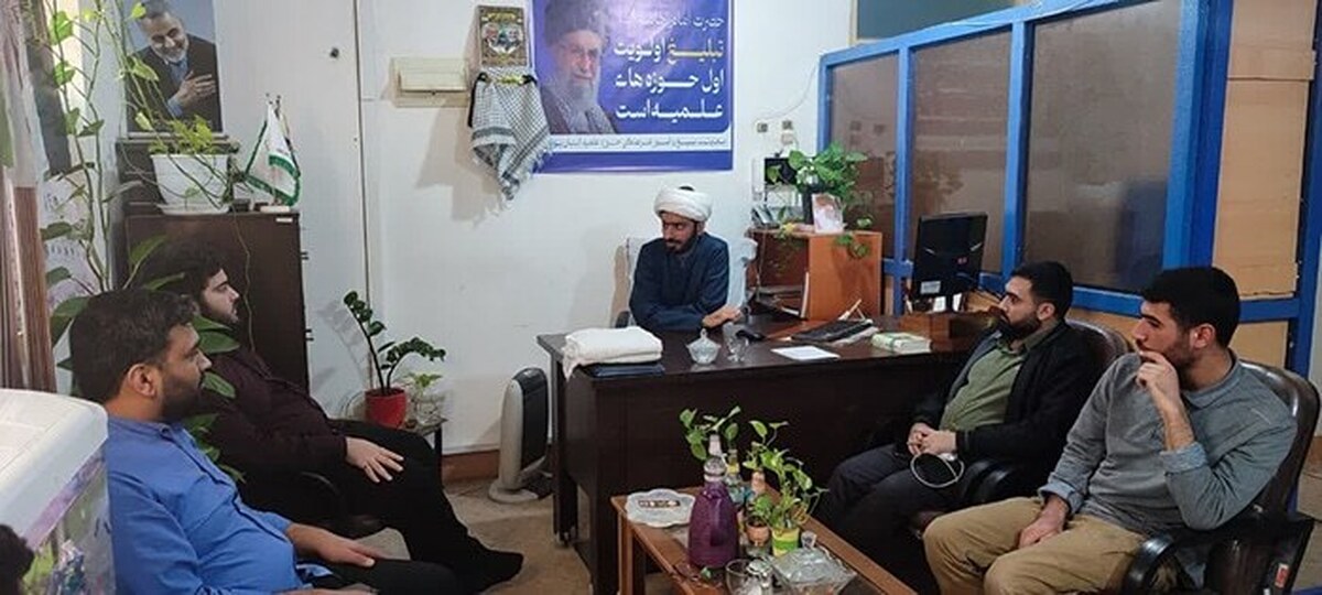 جلسه هماندیشی و تقدیر از گروه جهادی شهید اردشیر خلیفات گناوه