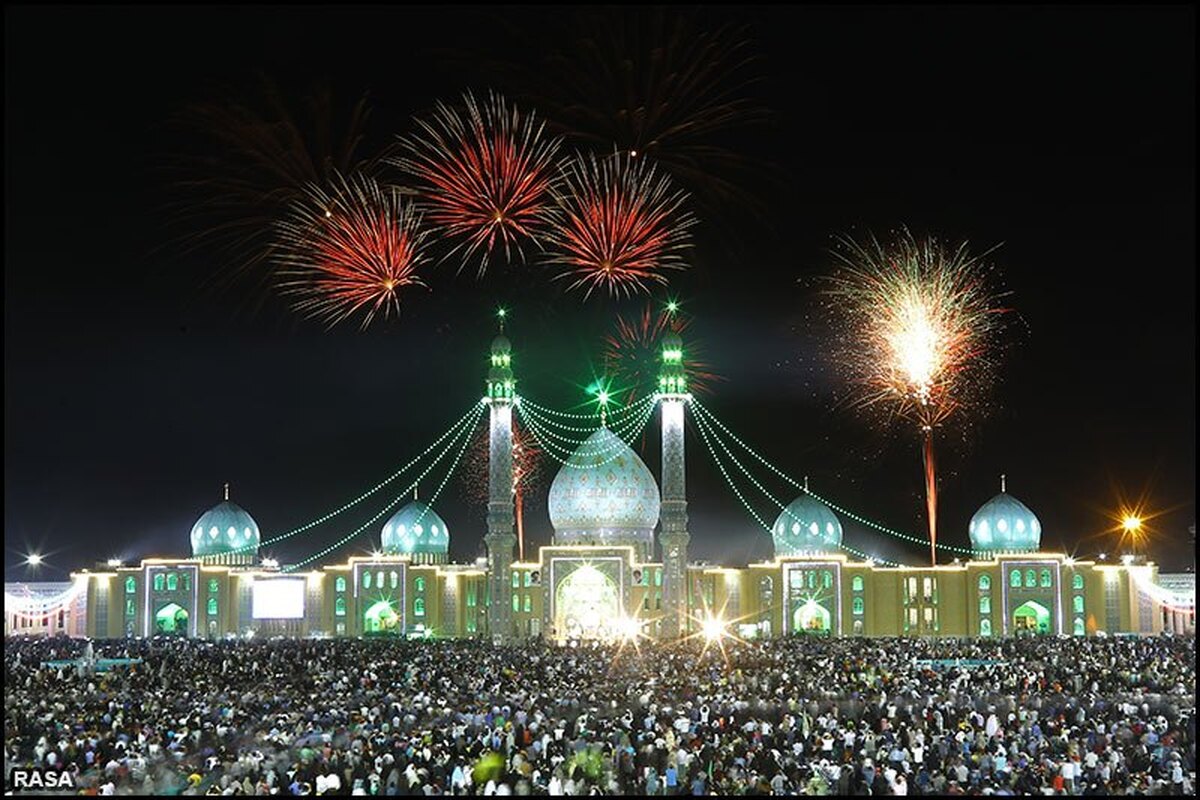 زبان الکن رسانه در روایت حضور میلیونی مردم در جشن نیمه شعبان