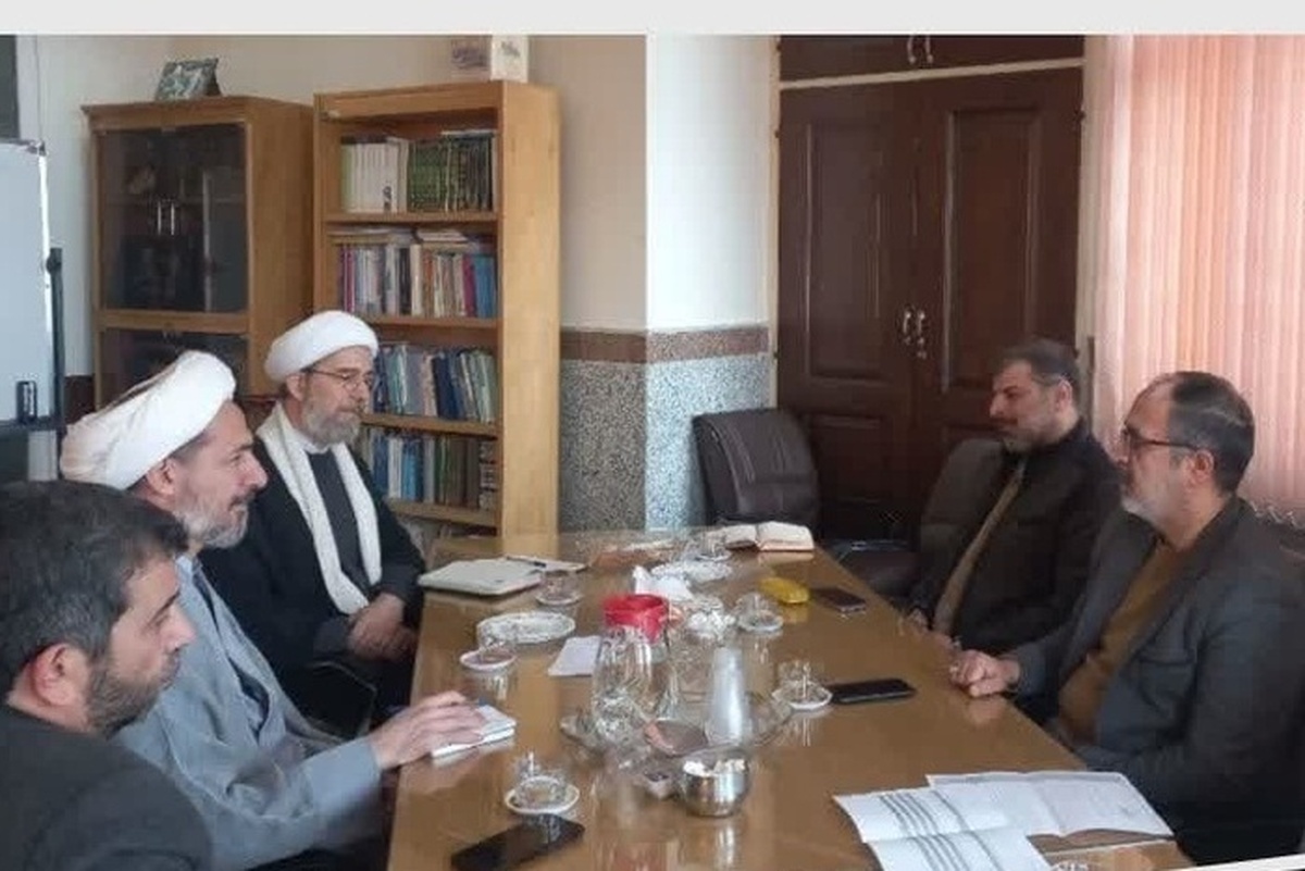 برگزاری نشست همافزایی معاونت فرهنگی حوزه خواهران با مرکز نشر هاجر