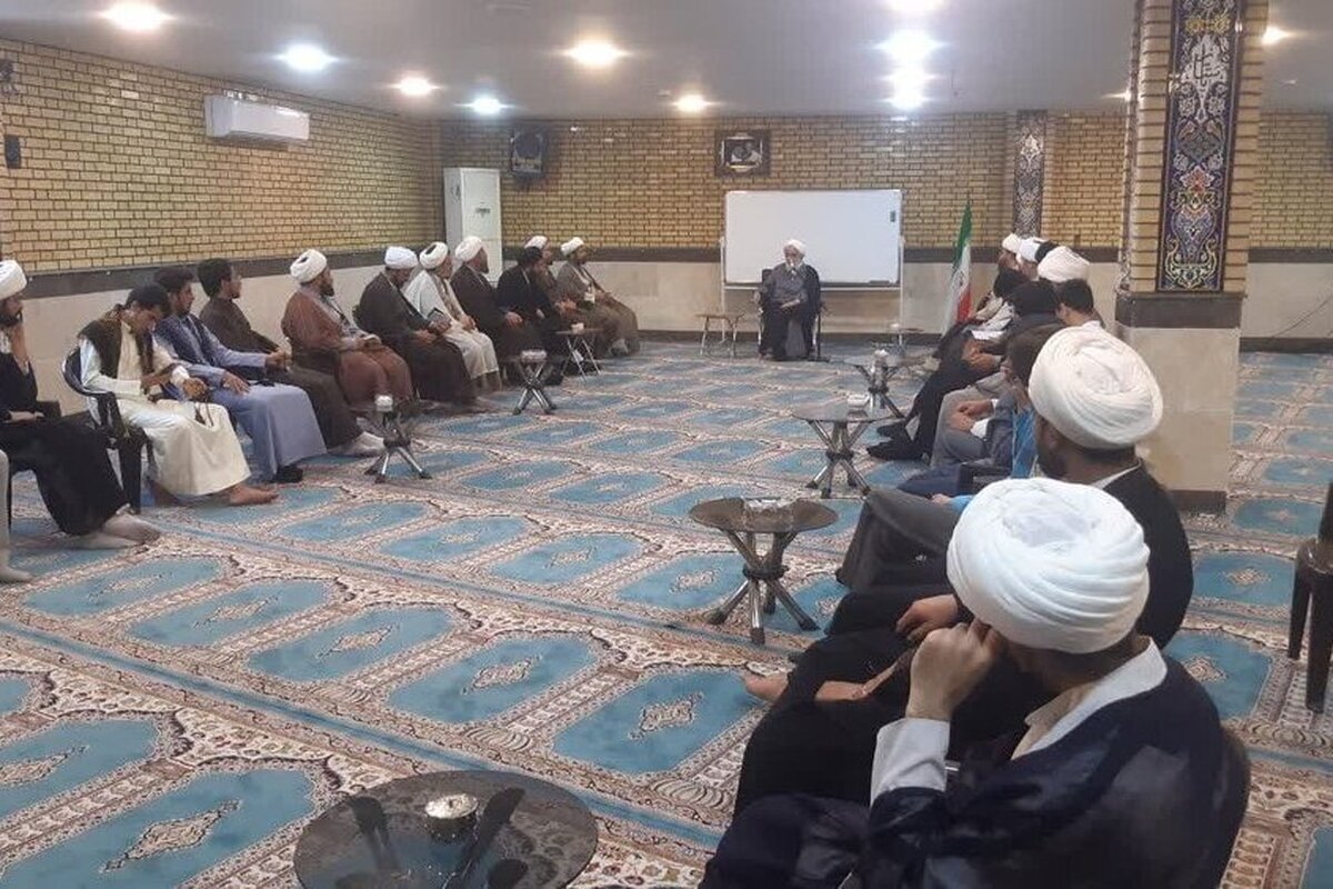 گزارشی از نشست هم اندیشی مدیران و کادر مدارس علمیه قرآنی حوزه علمیه خوزستان