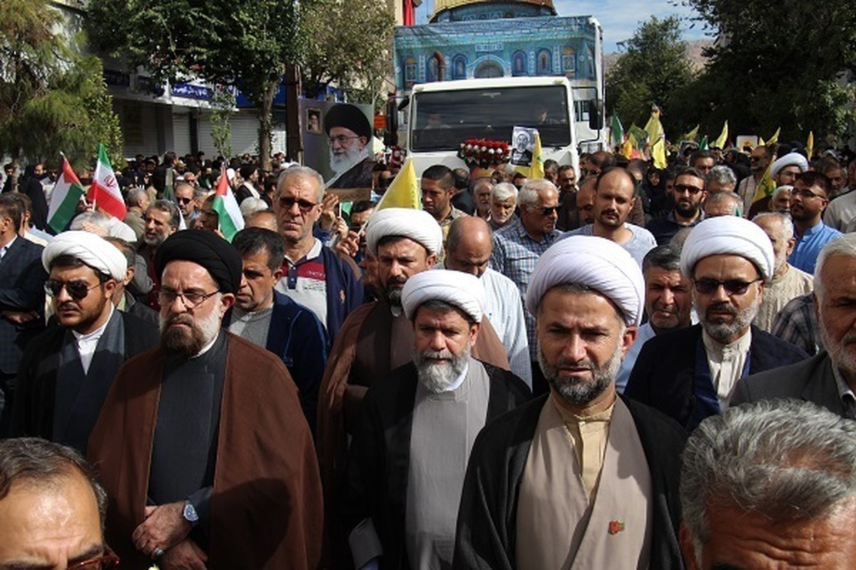 امام جمعه شهید کازرون، شخصیتی فاضل، متخلق و جهادی بود