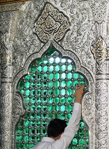 زیارت؛ سرمایه‌ای معنوی برای مقابله با آسیب‌های اجتماعی