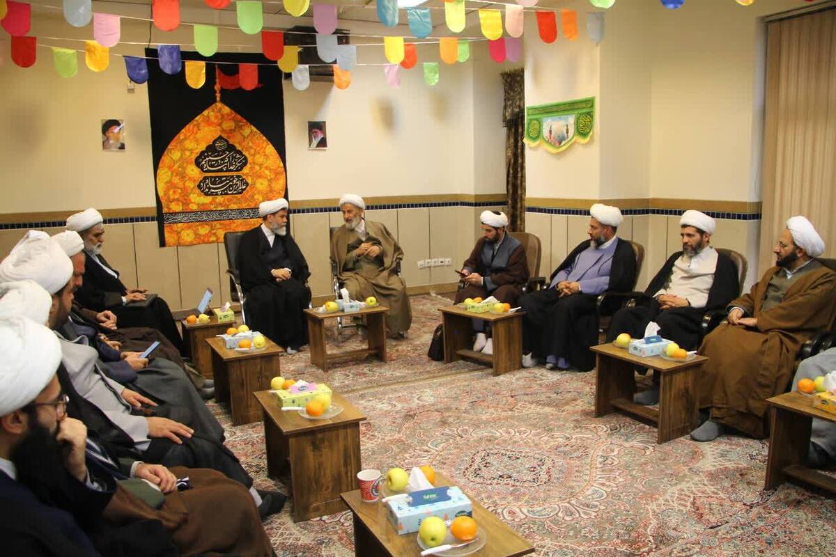 آثار تهذیبی و تربیتی اساتید حوزه بر طلاب عمیق و ماندگار است