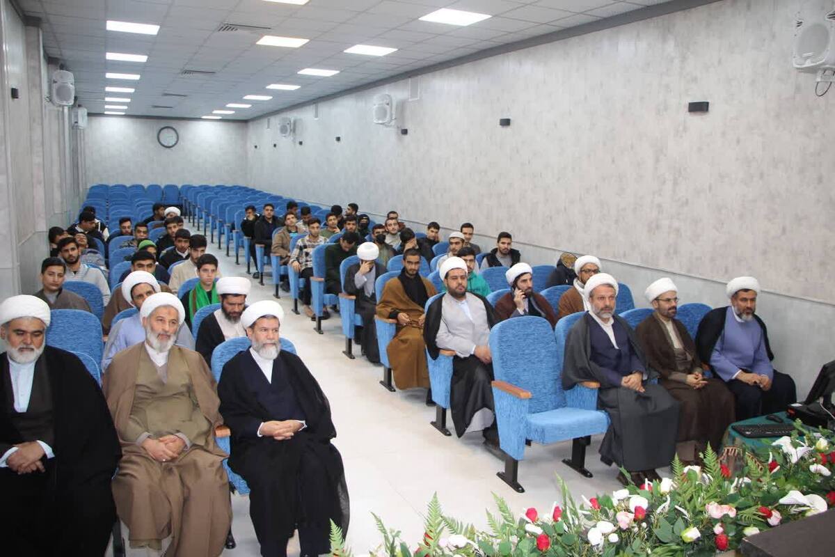 تاکید بر نقش ارزشمند اساتید حوزه در رشد معنوی و تهذیبی طلاب