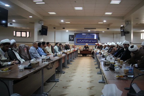 تاکید بر شکل گیری آرایش جنگی در میدان تبلیغ و رسانه تاکید بر شکل گیری آرایش جنگی در میدان تبلیغ و رسانه