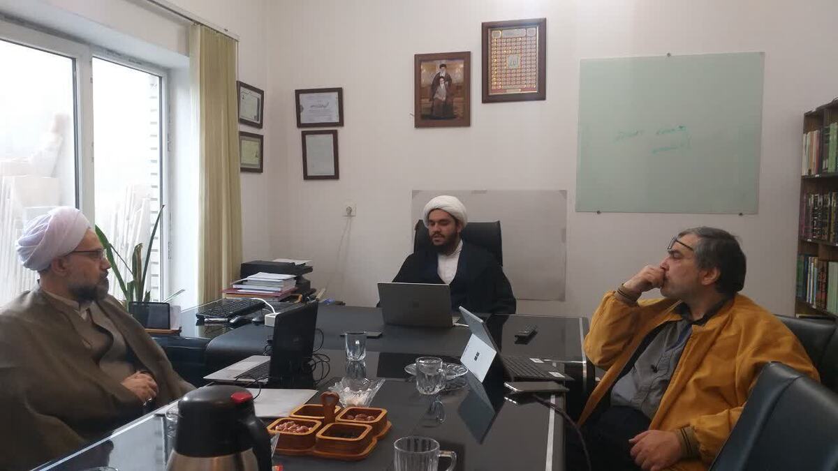 نشست علمی با موضوع «طرح قرآنی برای پیروزی» برگزار شد