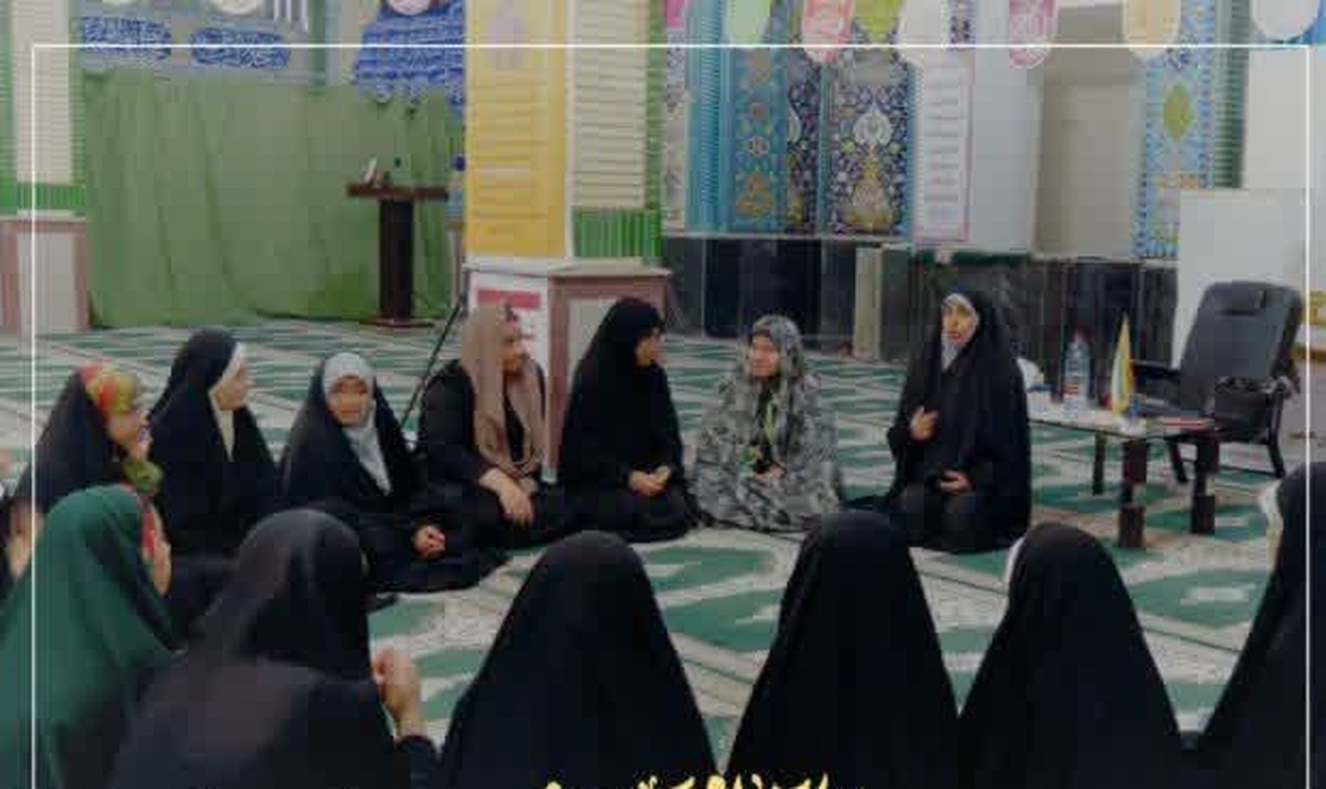 برپایی نشست های معرفتی در مراسمات اعتکاف توسط طلاب خواهر مدرسه الزهرا شیراز