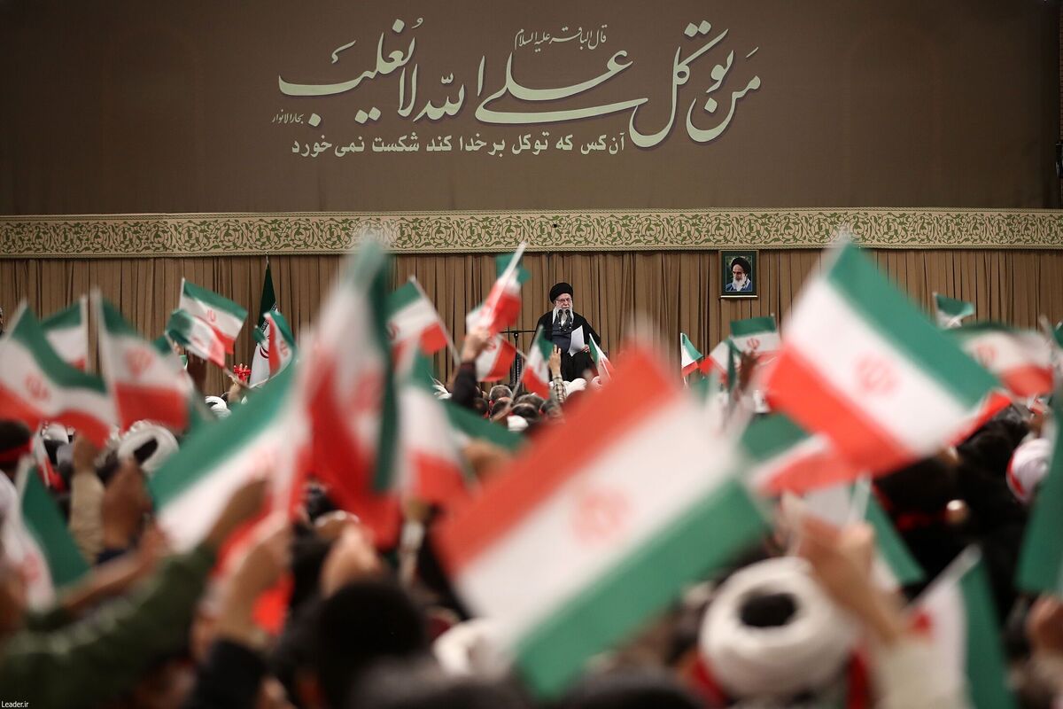 جمهوری اسلامی در مقابل تخریب‌گران کوتاه نخواهد آمد