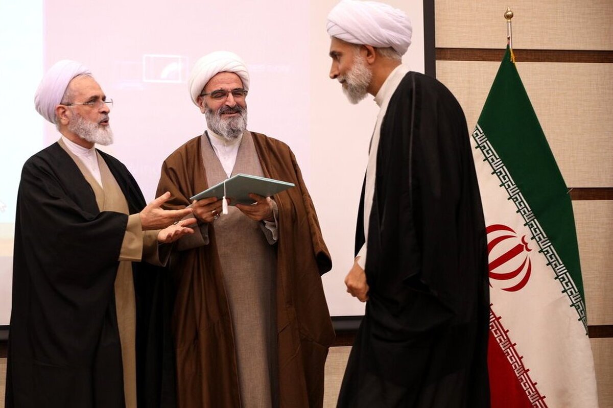 مدیر حوزه علمیه سمنان در سمت خود ابقا شد