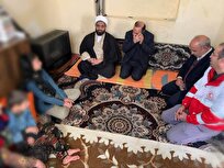 دیدار امام‌جمعه و مسئولان چاراویماق با خانواده نیازمند