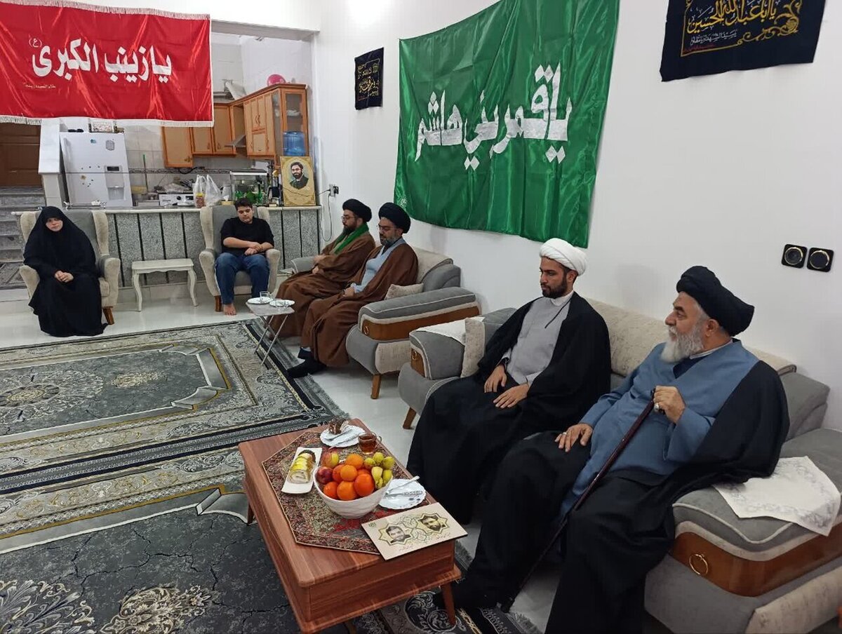 دیدار تولیت مسجد مقدس جمکران با خانواده شهید صداقت