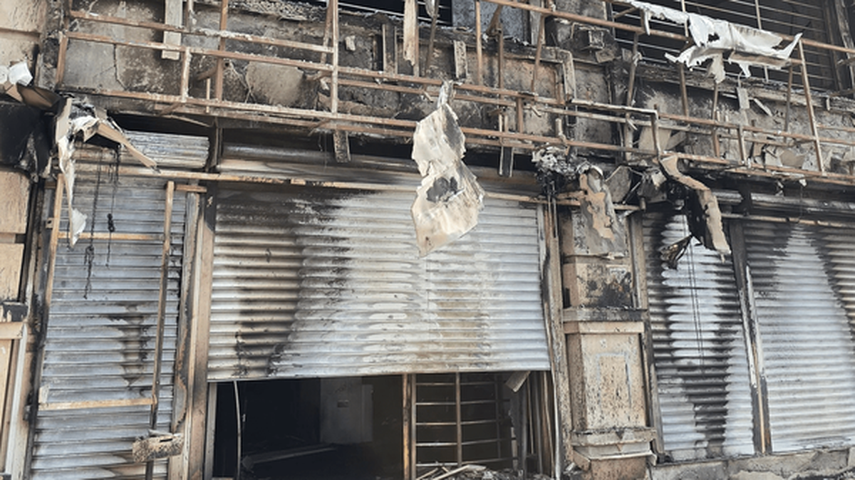 اغتشاشگران ۵۰ بانک هرمزگان را سوزاندند