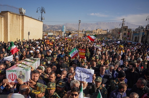 تشییع پیکر مطهر سه شهید اغتشاشات در شیراز تشییع پیکر مطهر سه شهید اغتشاشات در شیراز