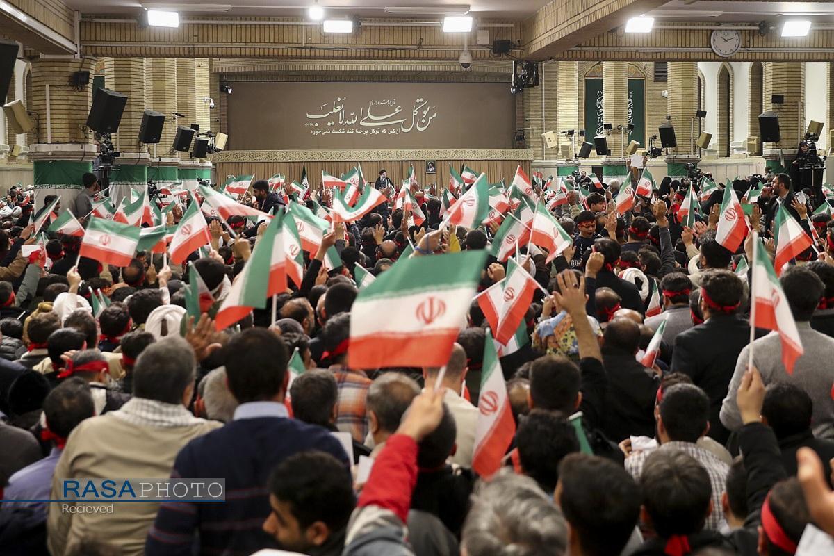 حاشیهنویسی یک دیدار، بازنویسی یک تاریخ حاشیهنویسی یک دیدار، بازنویسی یک تاریخ