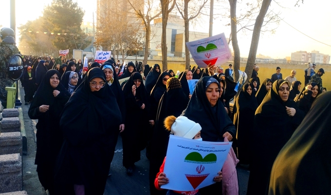 راهپیمایی تاریخی و باشکوه مردم کاشان در یوم الله ۲۲ دی + گزارش تصویری