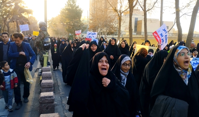 راهپیمایی تاریخی و باشکوه مردم کاشان در یوم الله ۲۲ دی + گزارش تصویری