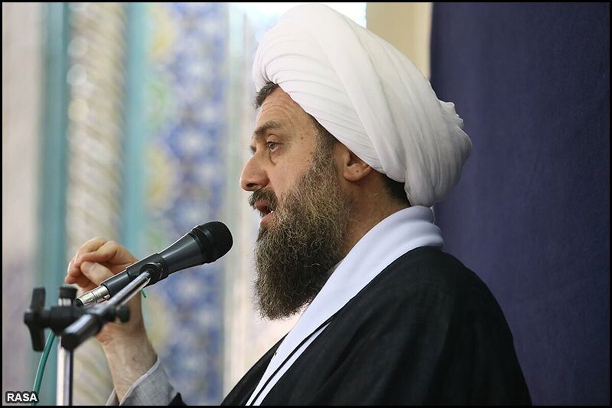 پرچمداری علما و مراجع در حمایت و پشتیبانی از مردم و نیروهای امنیتی پرچمداری علما و مراجع در حمایت و پشتیبانی از مردم و نیروهای امنیتی