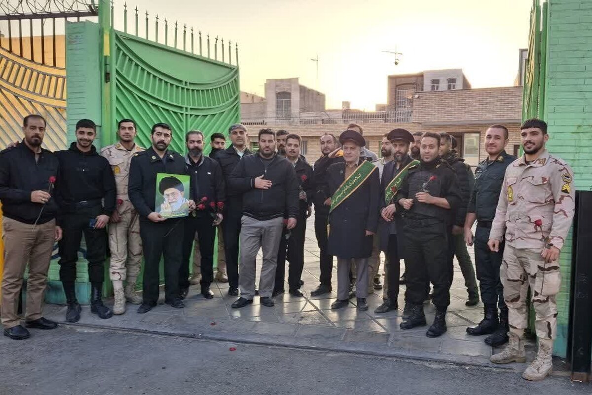 تقدیر از حافظان امنیت توسط خادمان آستان مقدس شاه سید علی