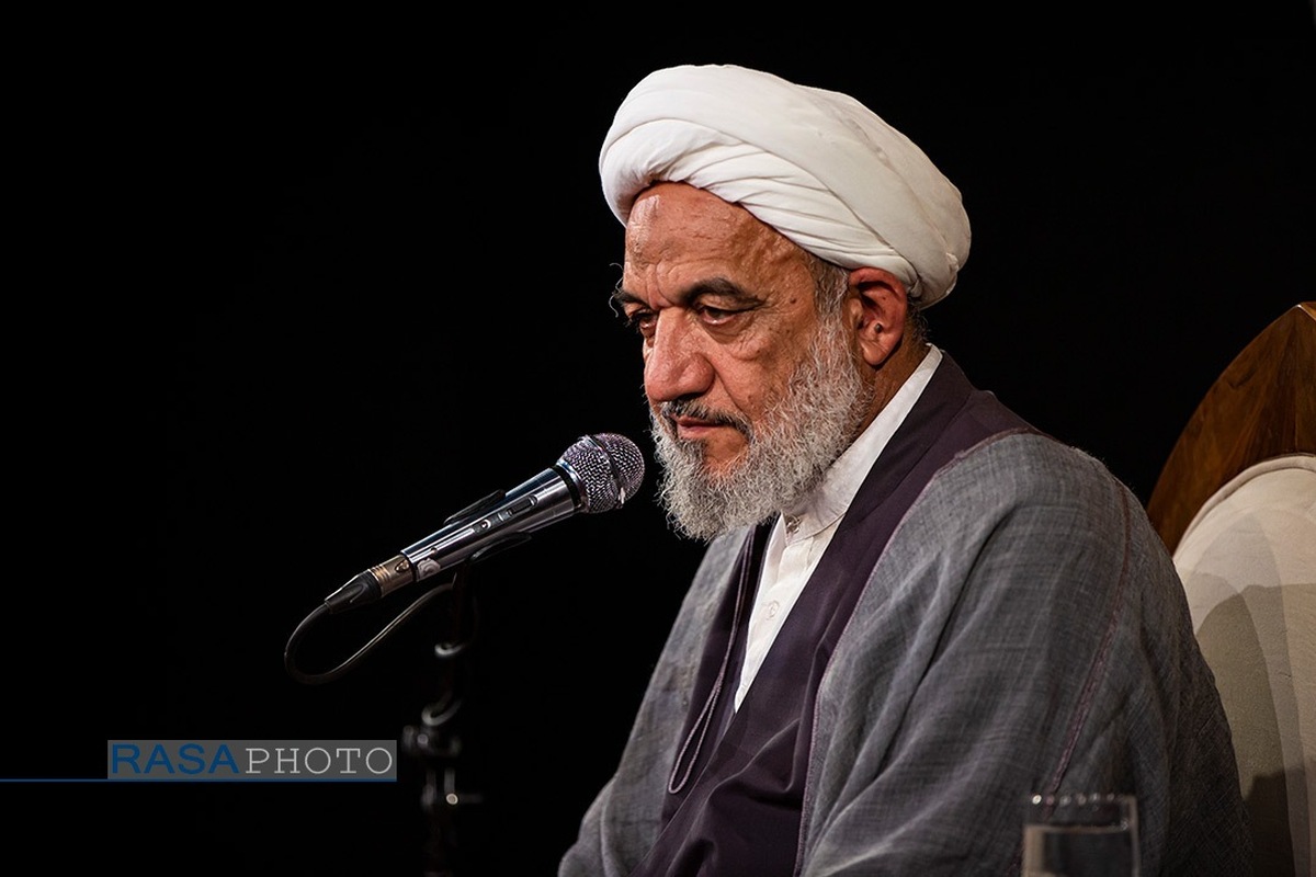 ملت ایران اجازه نمی دهد اجانب و دشمنان برایشان تصمیم گیری کنند