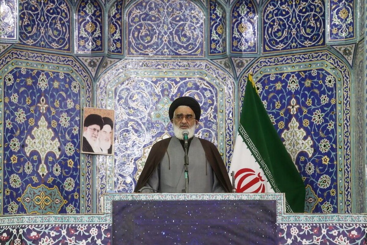 وحدت و یکپارچگی مردم ایران اسلامی، عامل اصلی شکست های دشمن است