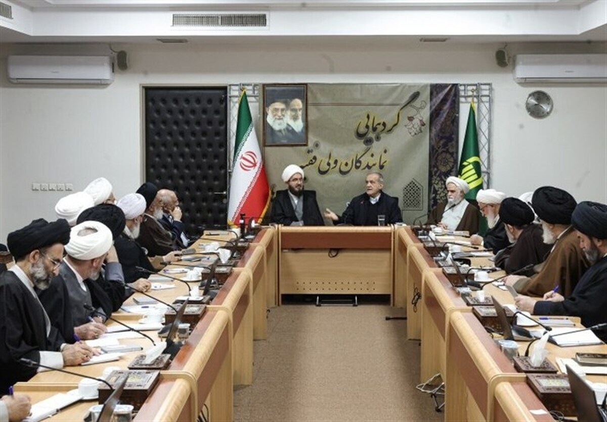 مهم‌ترین اولویت بهبود شرایط اقتصادی مردم است