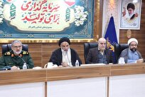 فاصله انداختن بین مردم و انقلاب آرزوی دشمنان است