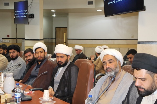 نشست گروه‌های جهادی طلاب فارس با محوریت تقویت جذب حوزه علمیه برگزار شد