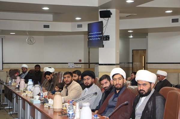نشست گروه‌های جهادی طلاب فارس با محوریت تقویت جذب حوزه علمیه برگزار شد