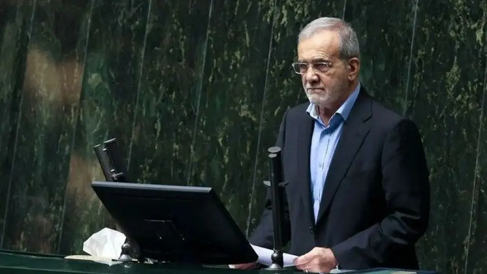 رئیس‌جمهور؛ ناقد یا مجری!؟