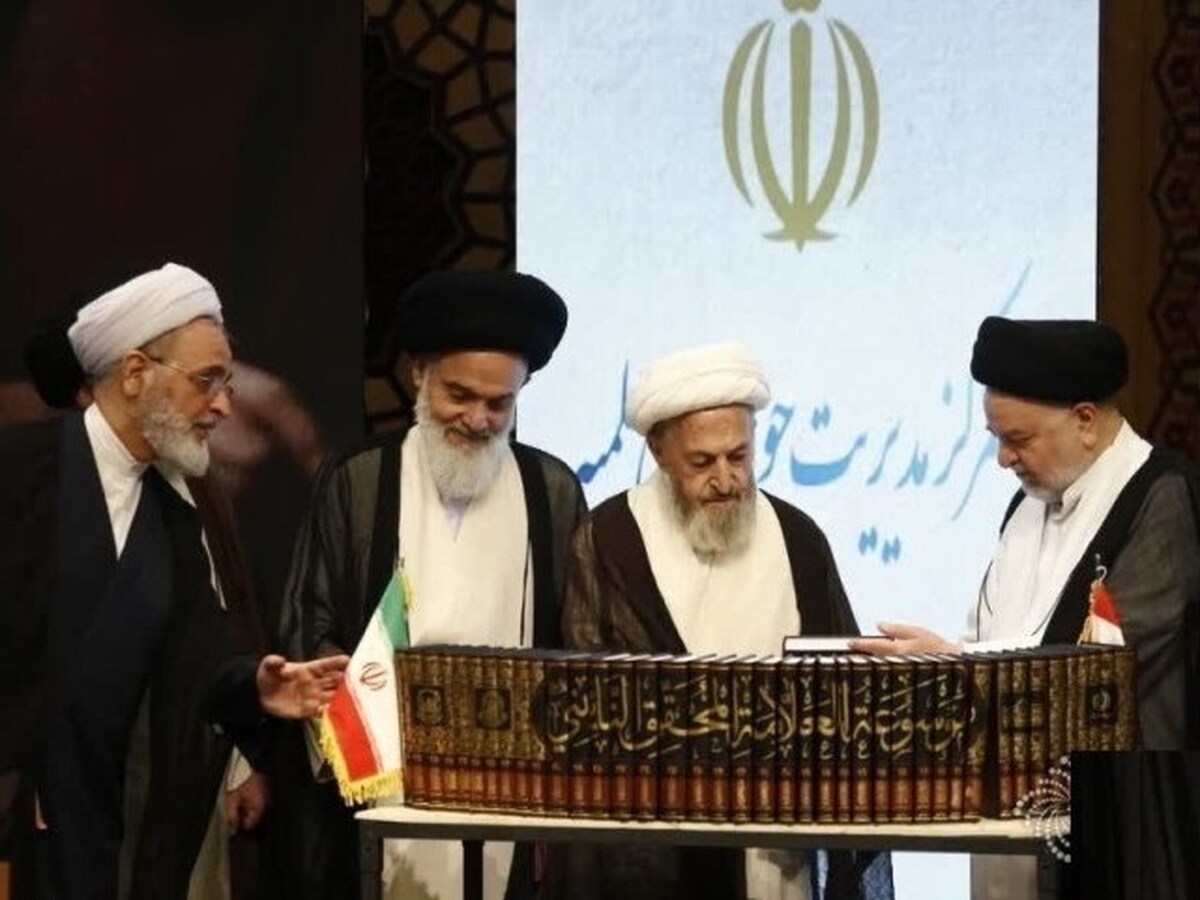 موسوعه ۴۱ جلدی آثار محقق نائینی به چاپ دوم رسید