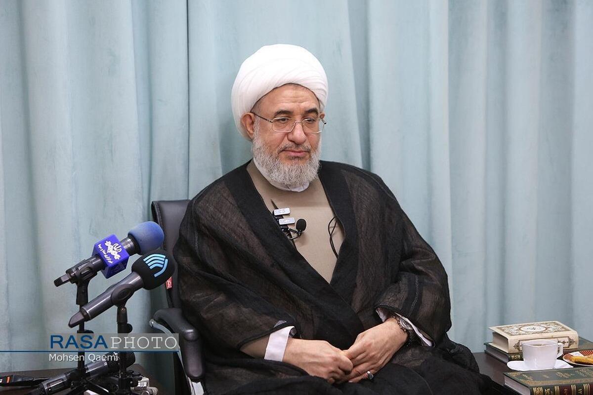 هرگونه تعرض، تهدید یا جسارت به ساحت رهبر انقلاب هزینه‌ای سنگین در معادلات بین‌المللی در پی دارد