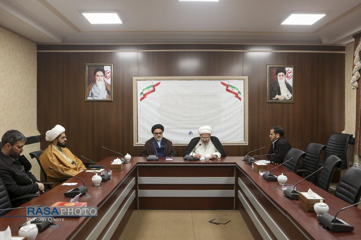 فقه مدیریت حلقه اتصال نظریه و عمل در تمدن اسلامی است فقه مدیریت حلقه اتصال نظریه و عمل در تمدن اسلامی است