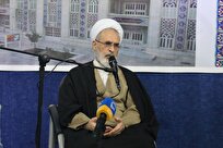 ذات روحانیت خدمتگزاری به مردم است