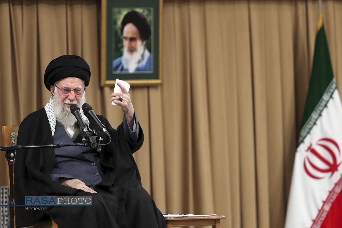 حمایت قاطعانه ۸۵۰ استاد برجسته و نخبه دانشگاهی از رهبر معظم انقلاب