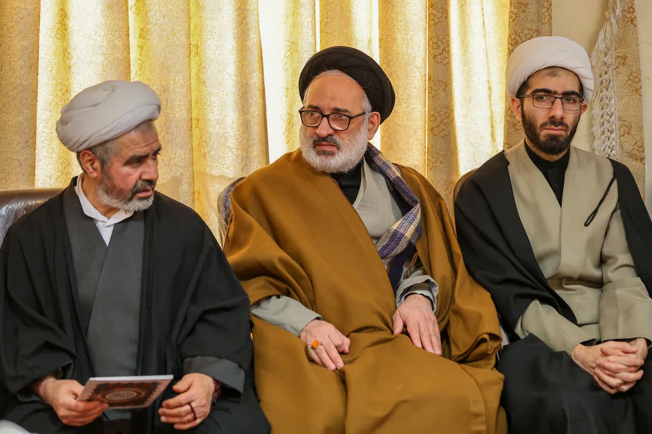 امام جمعه تبریز در آیین بزرگداشت مرحوم سیدابوالفضل مصطفایی حضور یافت+ تصاویر