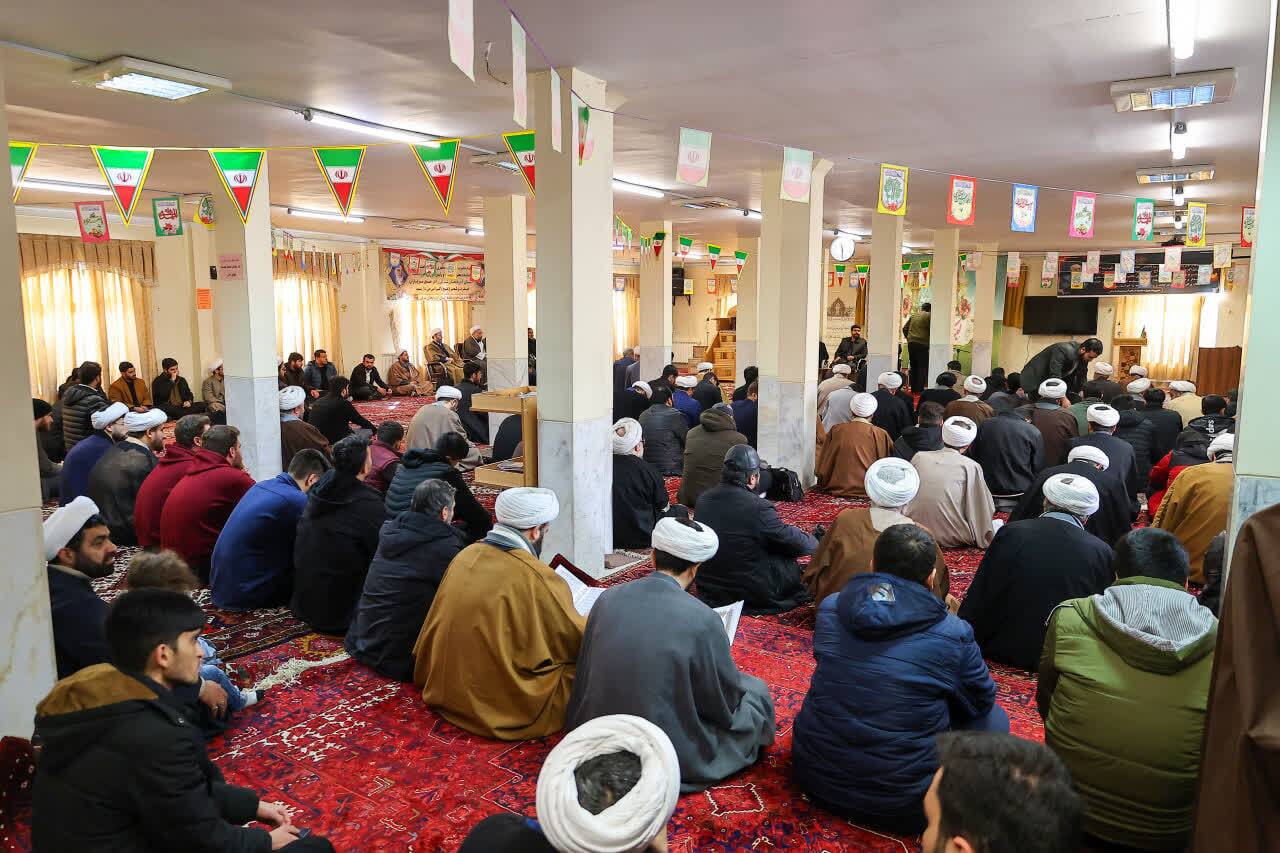 امام جمعه تبریز در آیین بزرگداشت مرحوم سیدابوالفضل مصطفایی حضور یافت+ تصاویر