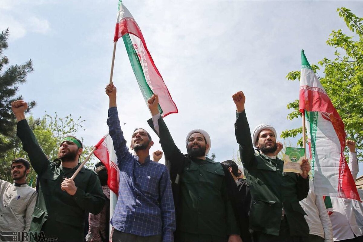 سپاه پاسداران تجسم غیرت دینی ملت ایران است