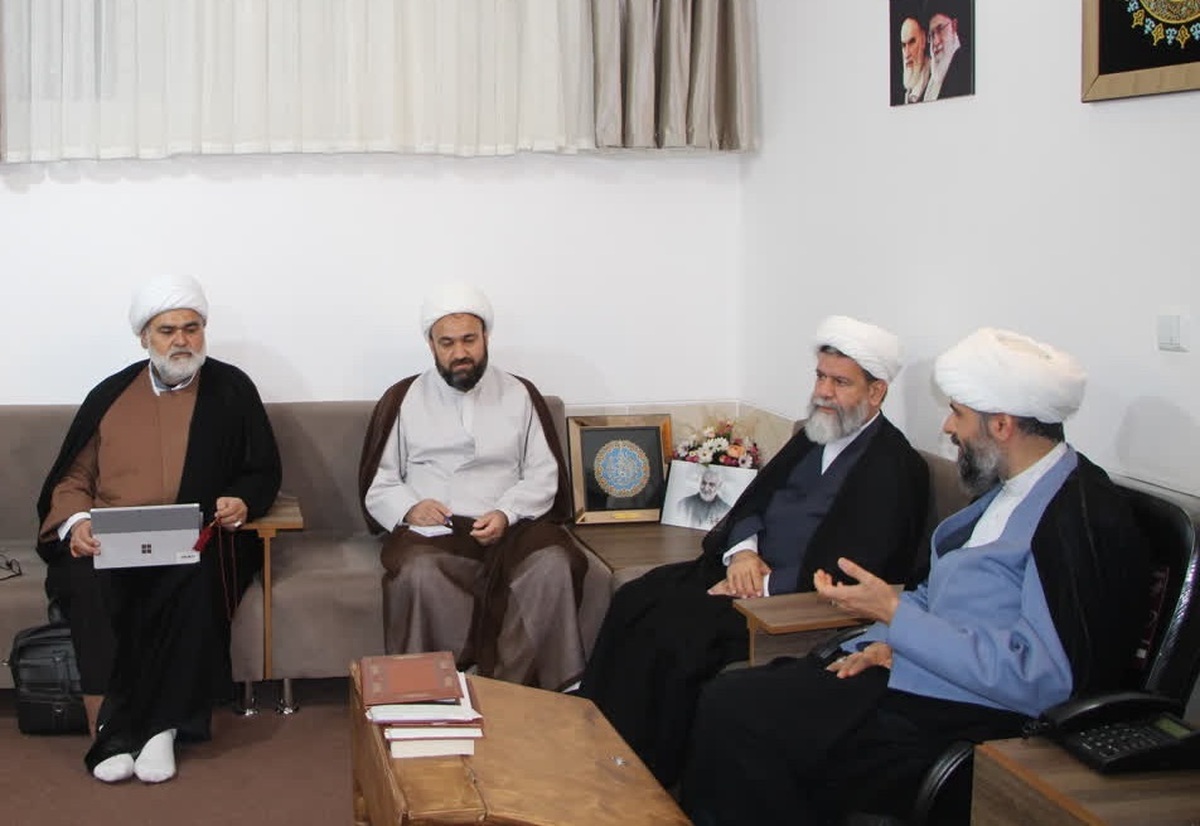 تاکید بر نقش آفرینی اجتماعی حوزه های علمیه