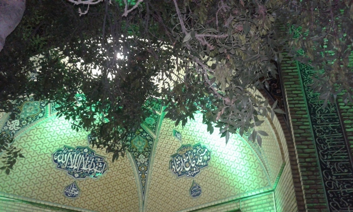 مسجد، سنگر مبارزه با جنگ ترکیبی تمام‌عیار دشمن است