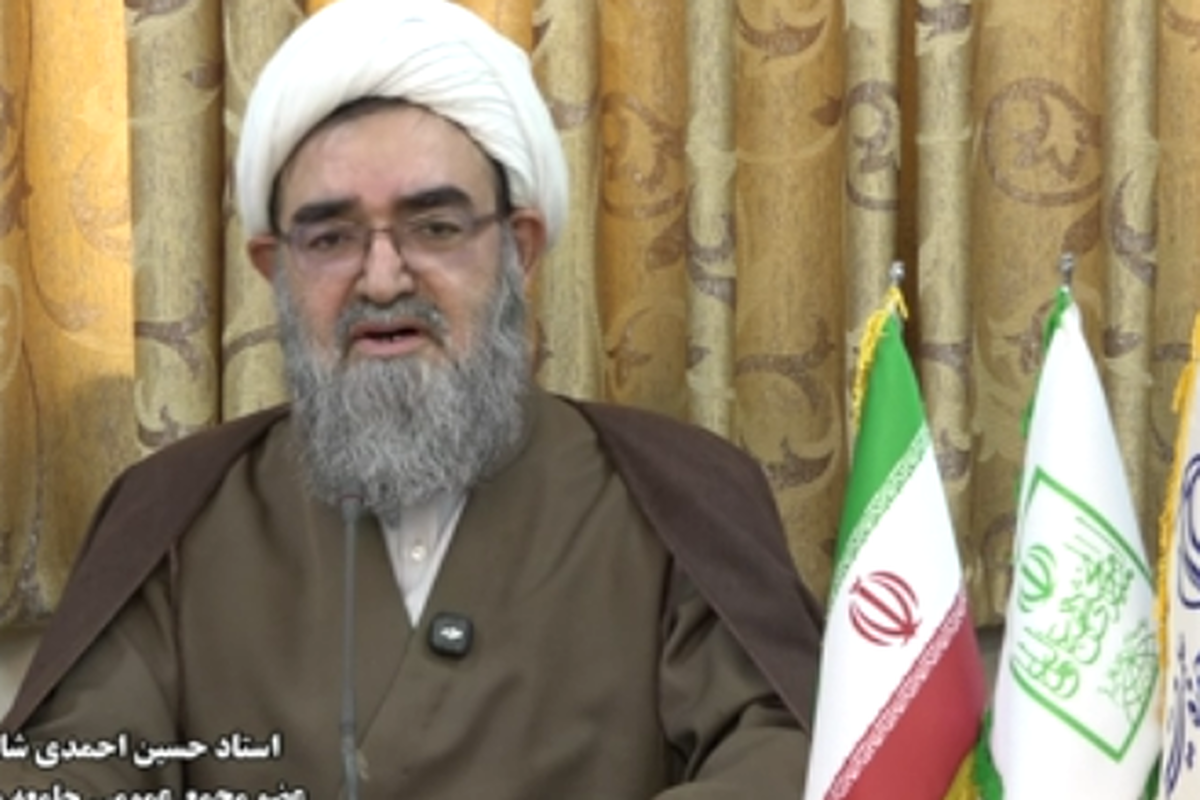 ۲۲ بهمن روز دفاع از نظام و مصداق شعائر الهی است