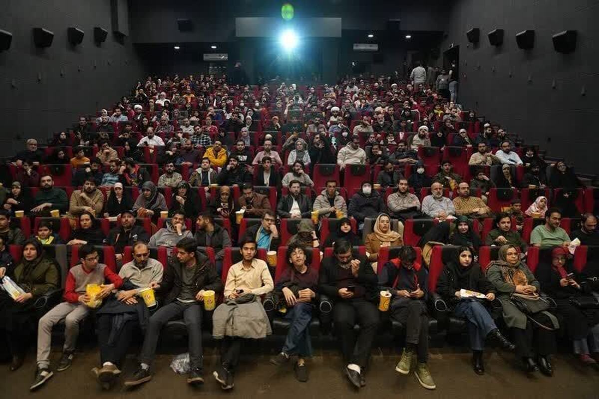 «اسکورت» پرتماشاگر حاتمی‌کیا در قم