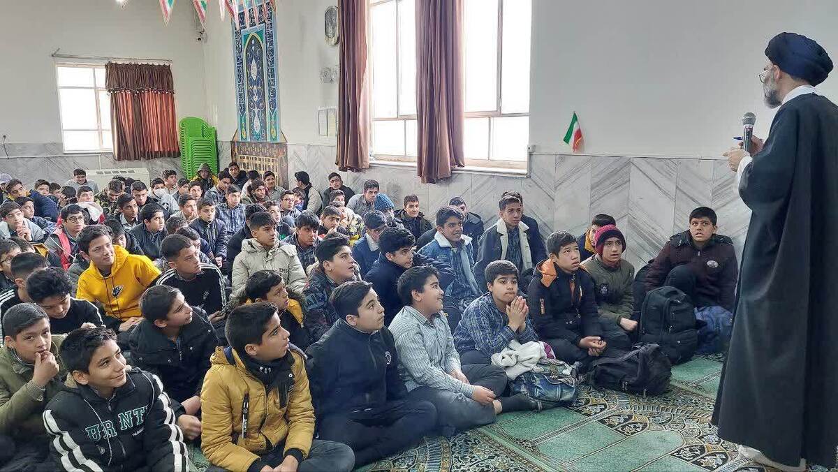 موفقیت‌های ایران؛ توجه به شعار ما می‌توانیم امام است