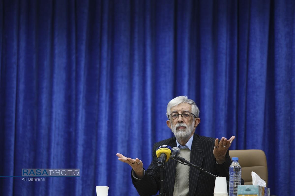 آرامش و طمأنینه رهبر انقلاب، کشتی انقلاب را از سخت‌ترین طوفان‌ها عبور داده است