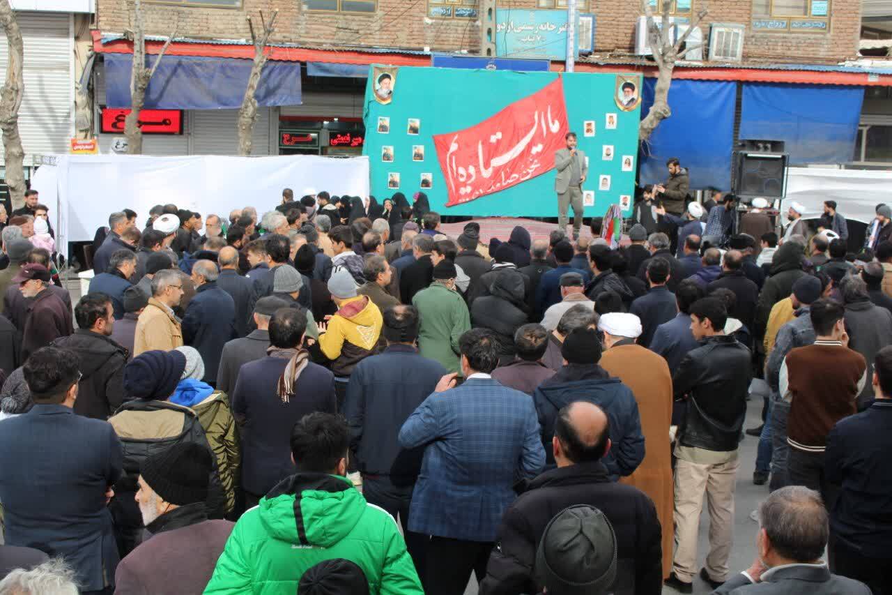 حضور پرشور و دشمن‌شکن مردم بناب در راهپیمایی یوم‌الله ۲۲ بهمن+ تصاویر
