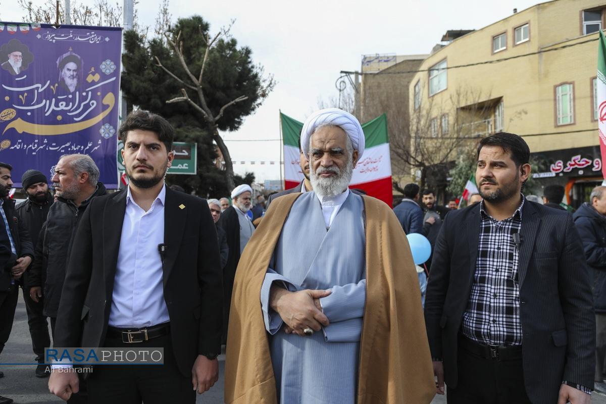 حضور پرشور علما و شخصیت‌های برجسته حوزوی در راهپیمایی ۲۲ بهمن 