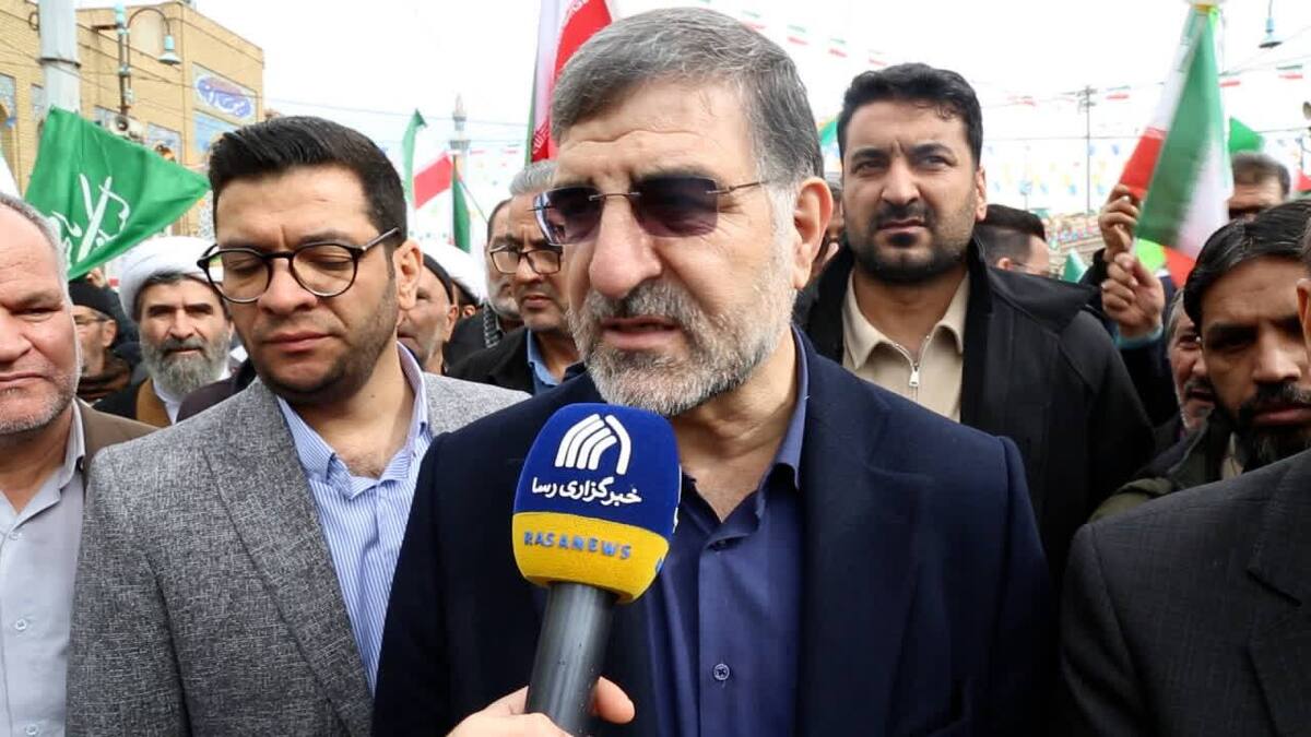 حضور دهه‌هشتادی‌ها و نودی‌ها در راهپیمایی، پیام تداوم انقلاب است/ به آمریکا می‌گوییم دست از شرارت بردارد