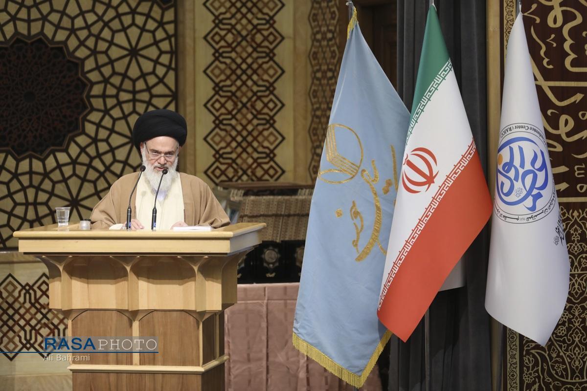 گزارشی از بیست‌وهفتمین همایش کتاب سال حوزه و نهمین جشنواره مقالات علمی//م